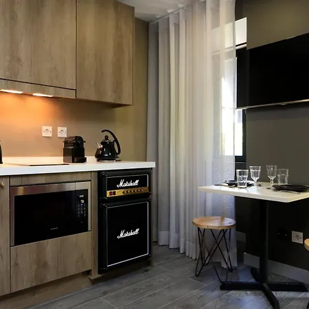 Charm Flats Apartment